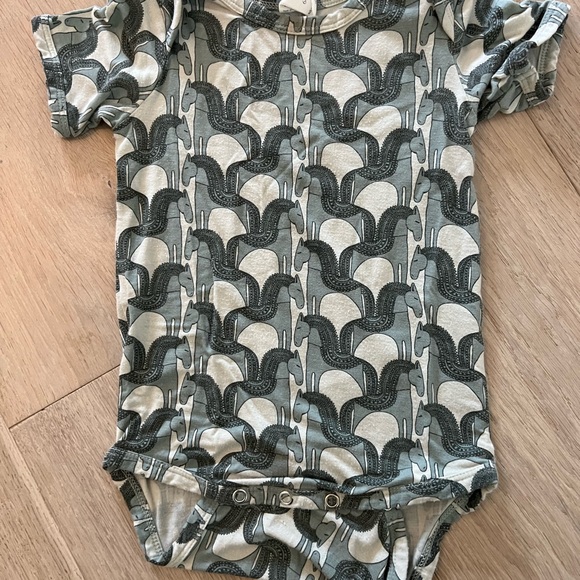 Lot of 3 Kate Quinn Bodysuits + 1 Pant - Picture 3 of 5